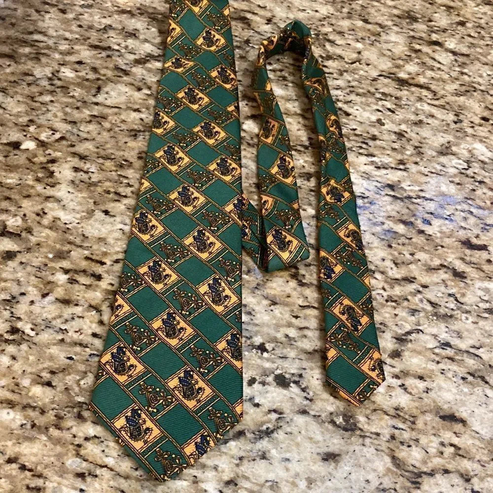 BSL. Celtic tie collection Ireland hand finished